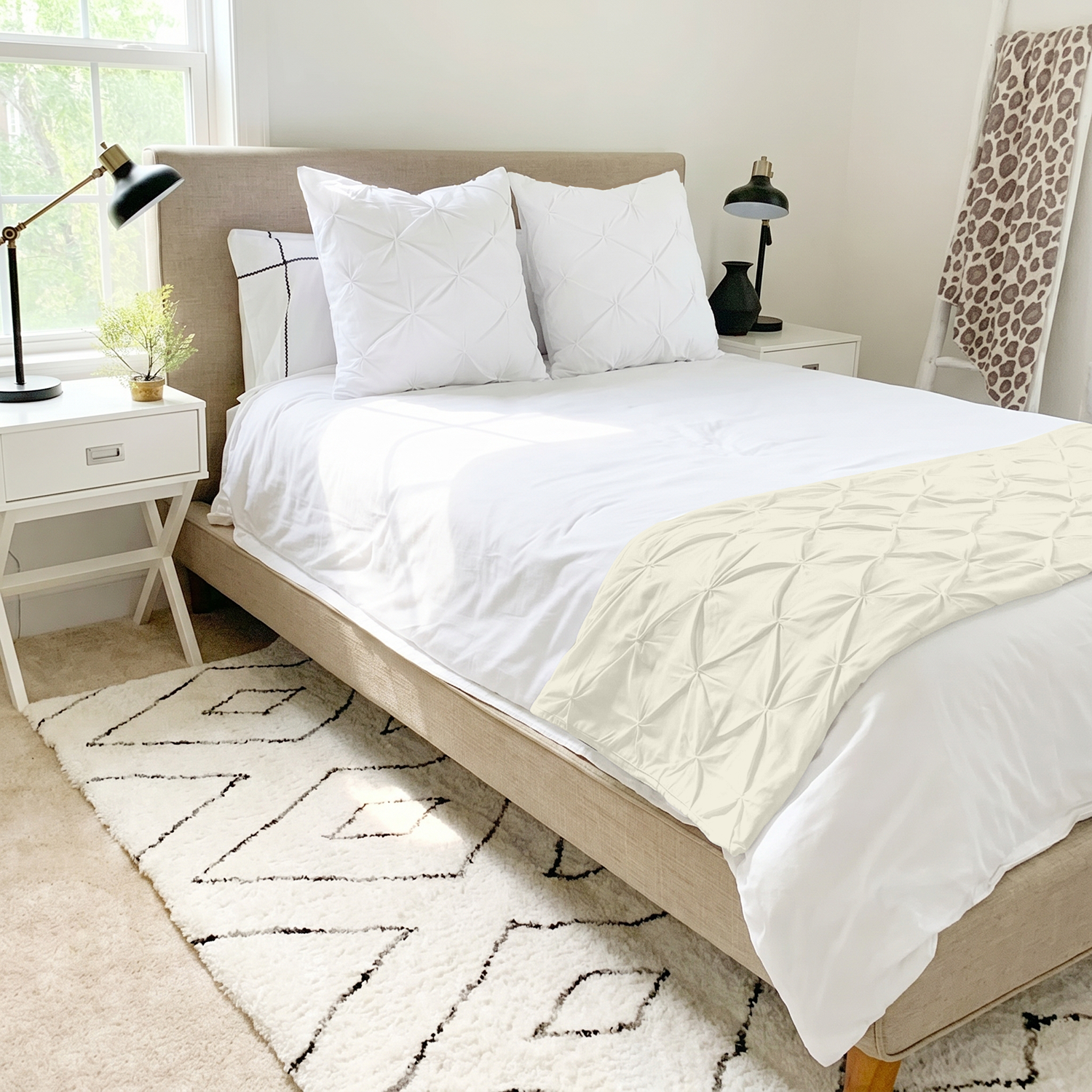 Ivory Pinch Bed Runner