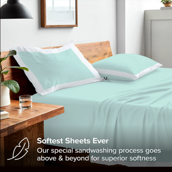 Aqua Blue and White Dual Tone Bed Sheet Sets
